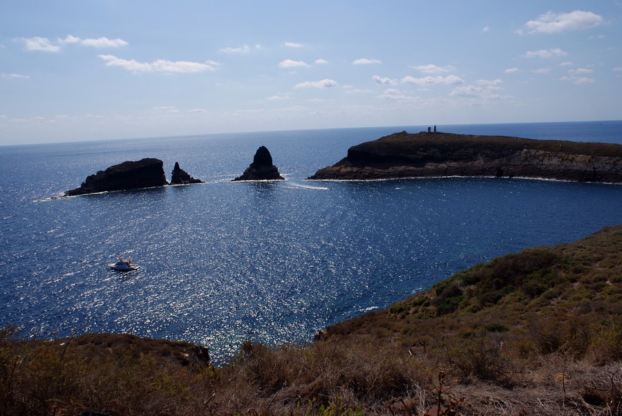 Foto Islas Columbretes desde Illa Grossa